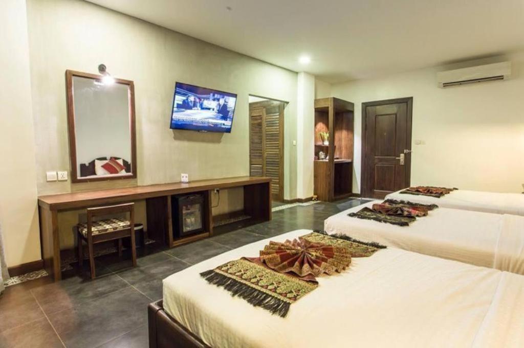 Yeak Loam Hotel Banlung Esterno foto