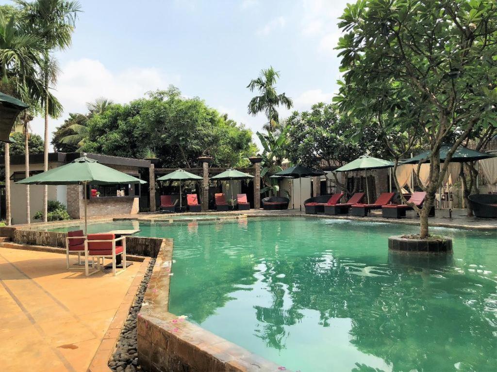 Yeak Loam Hotel Banlung Esterno foto