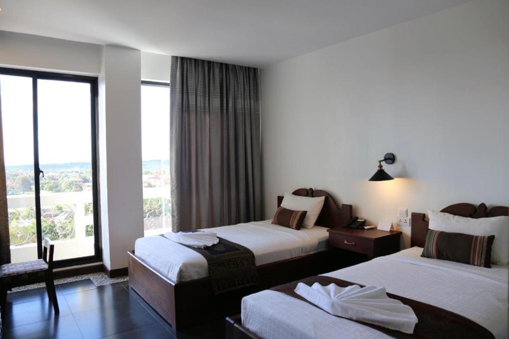 Yeak Loam Hotel Banlung Esterno foto